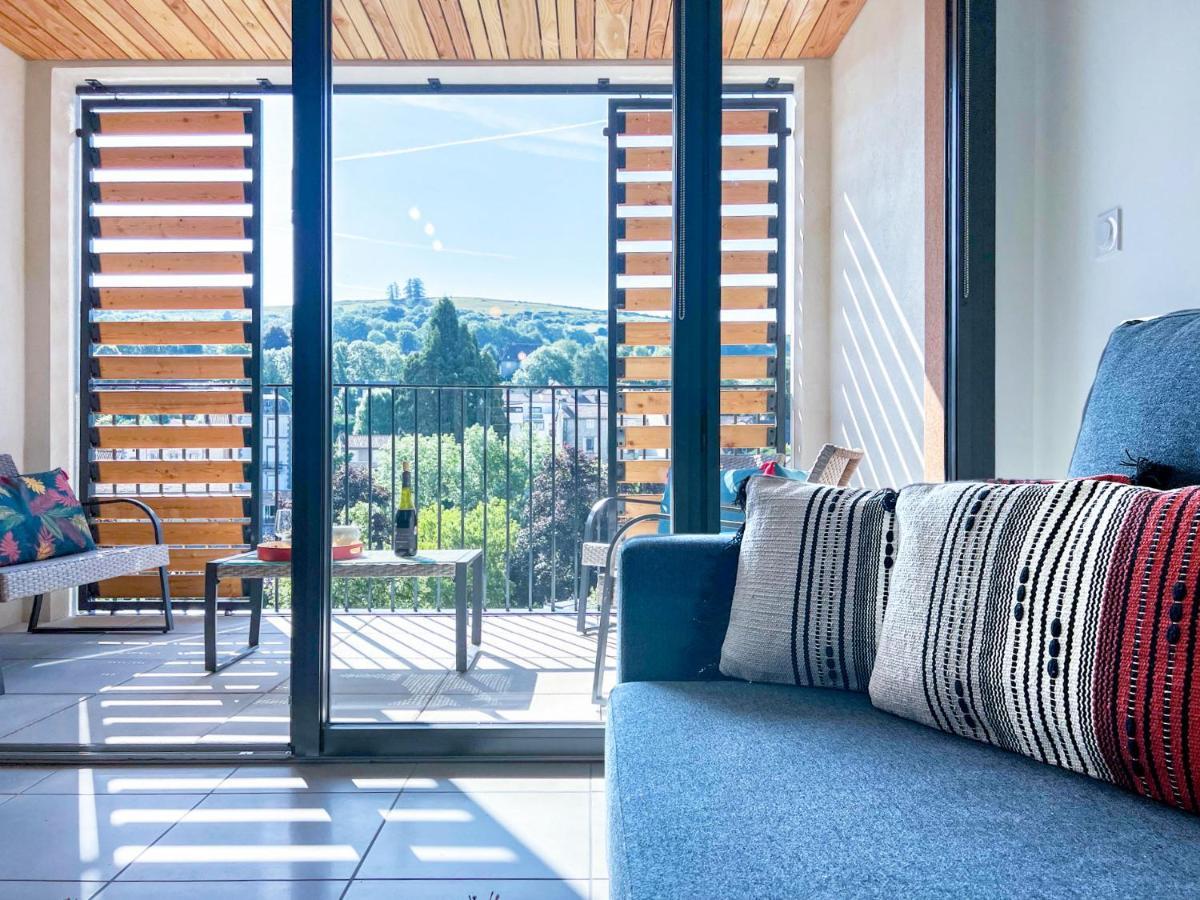 Apartament Le Frere Charmes Aurillac Zewnętrze zdjęcie