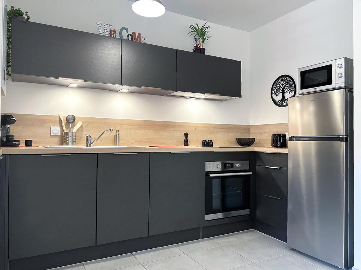 Apartament Le Frere Charmes Aurillac Zewnętrze zdjęcie