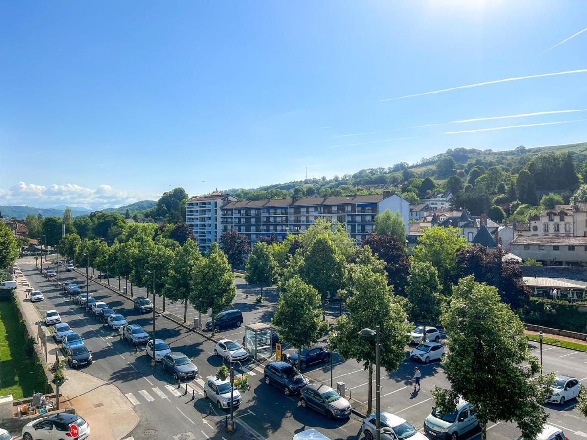 Apartament Le Frere Charmes Aurillac Zewnętrze zdjęcie